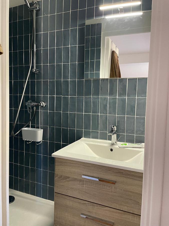 Prado Spacious And Sunny Loft In Марсилия Екстериор снимка