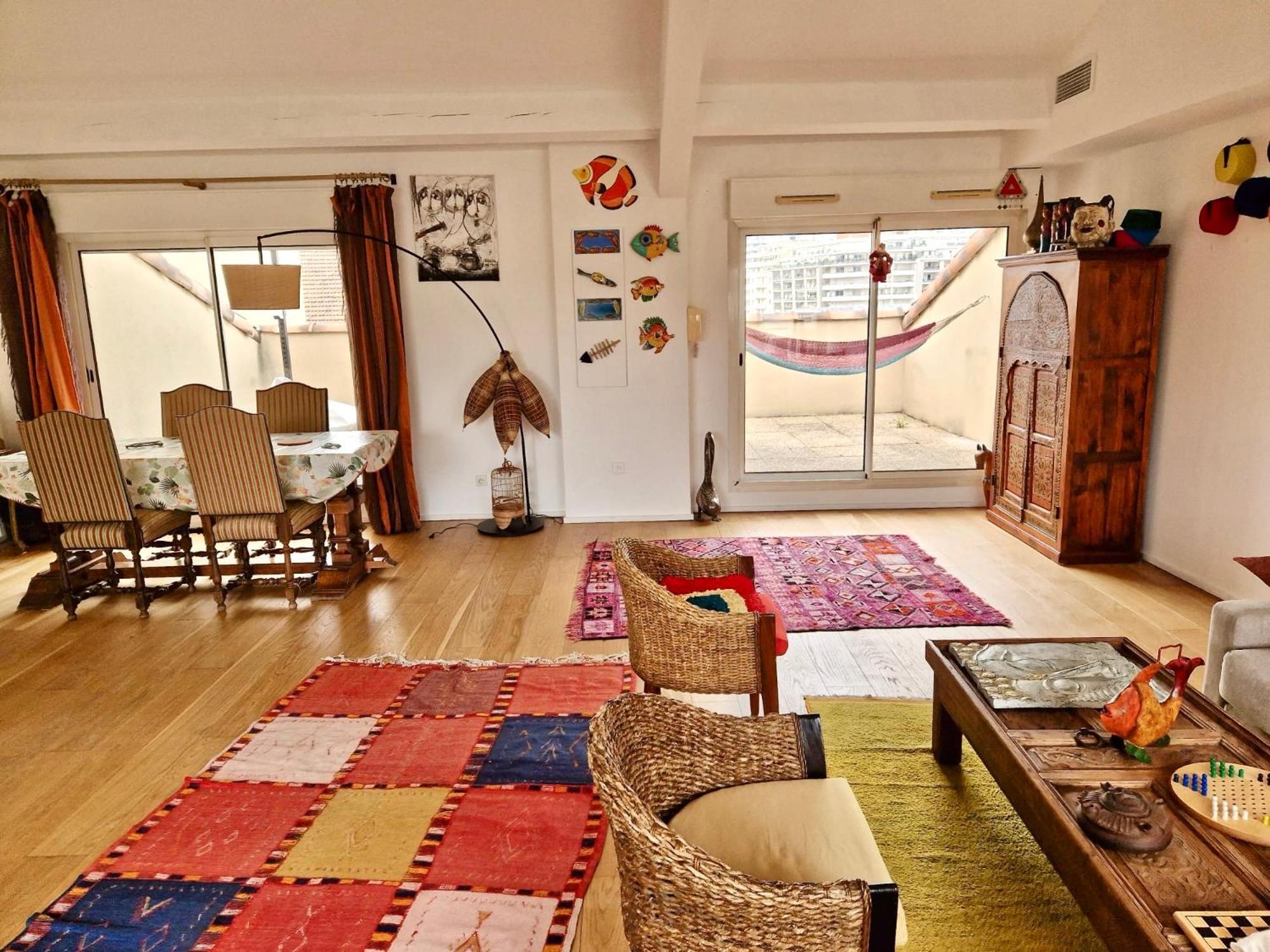 Prado Spacious And Sunny Loft In Марсилия Екстериор снимка