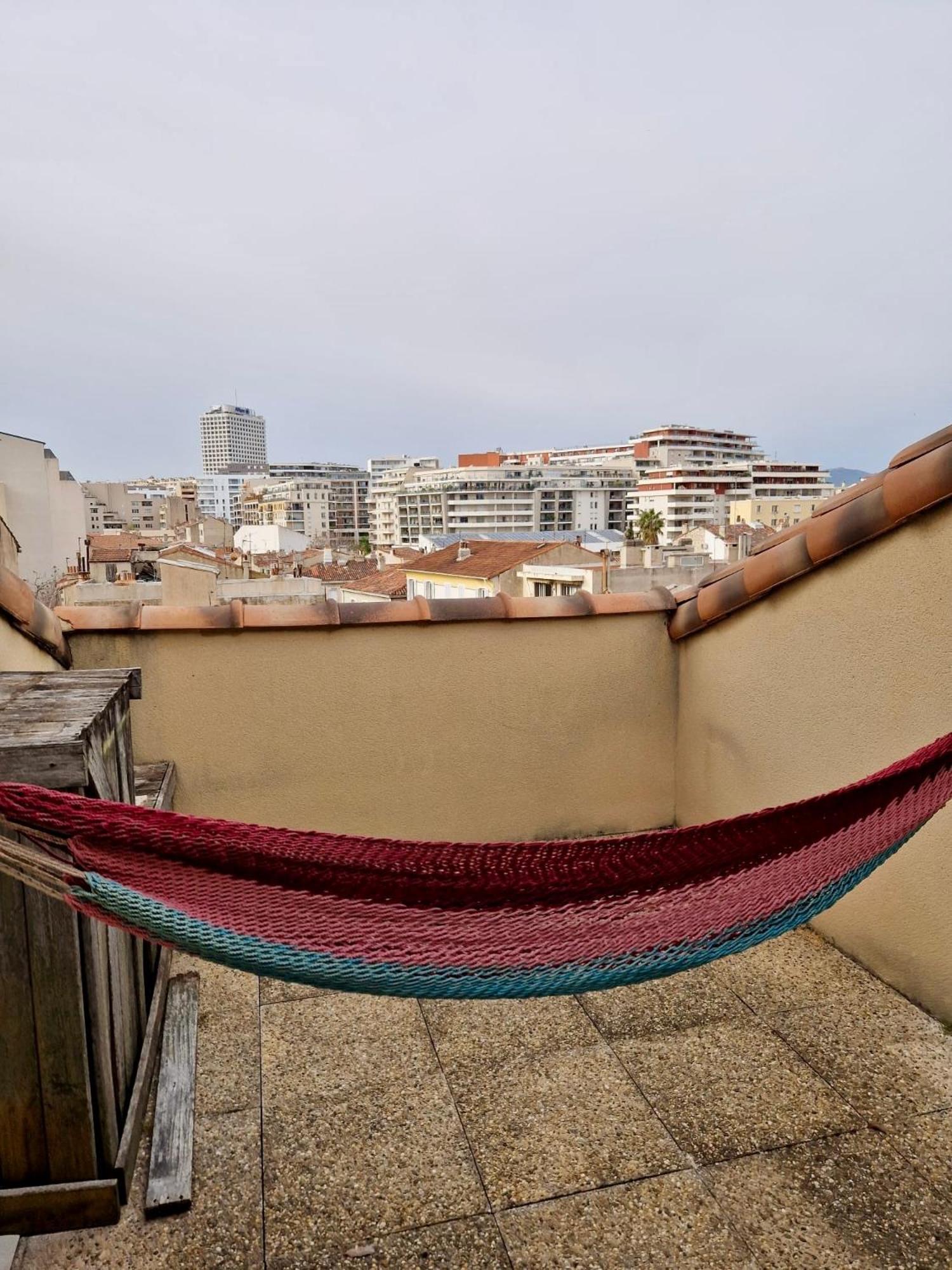 Prado Spacious And Sunny Loft In Марсилия Екстериор снимка