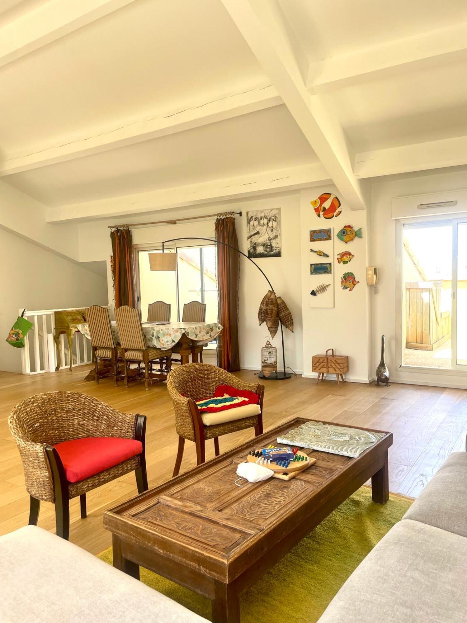 Prado Spacious And Sunny Loft In Марсилия Екстериор снимка