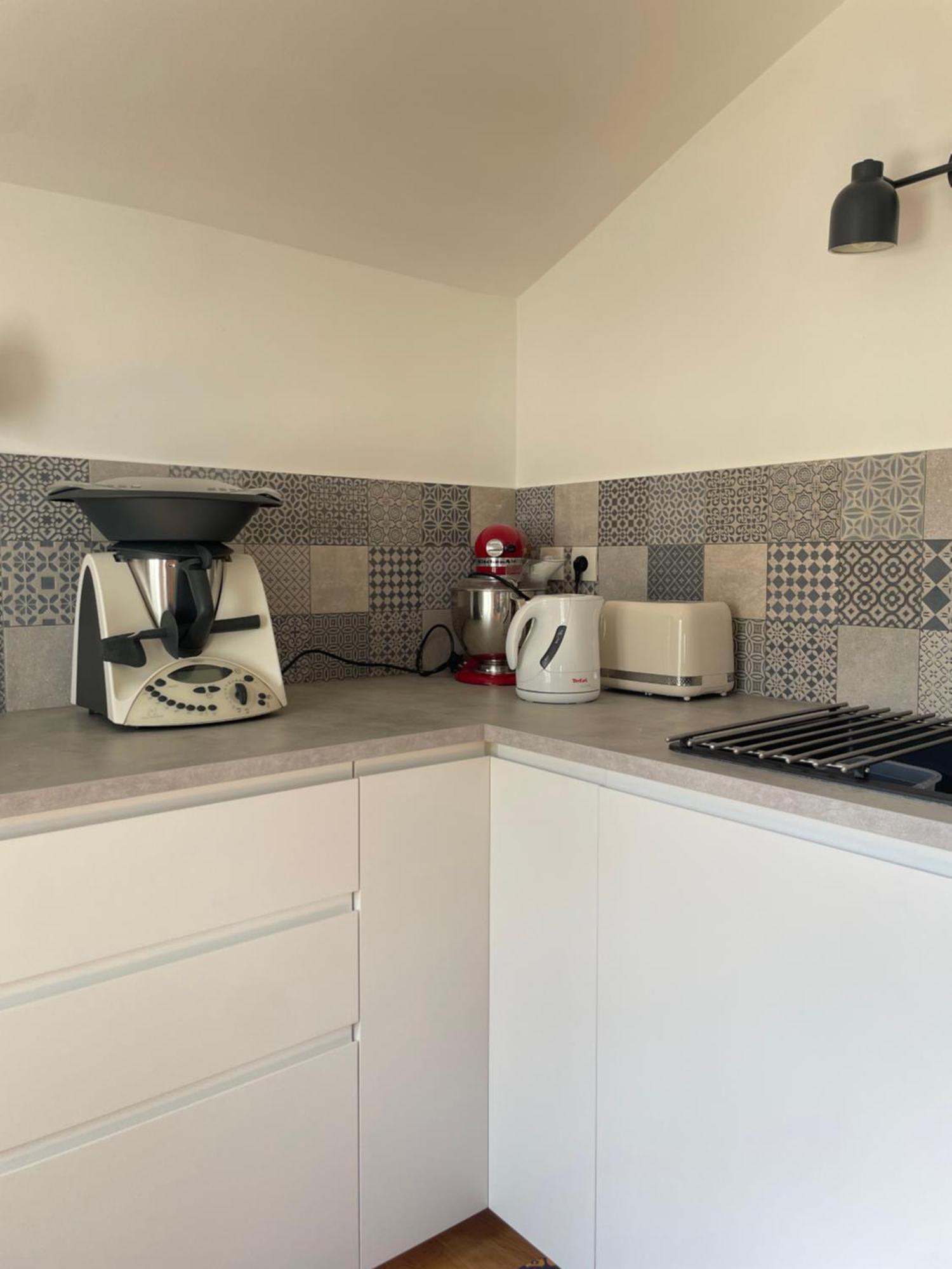 Prado Spacious And Sunny Loft In Марсилия Екстериор снимка